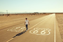 maxmotel tony ferrari myp mag   route sign 