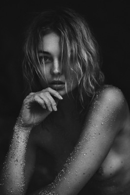 maxmotel bridie ballistarz bali mar nudes  beach cove close 