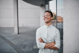 maxmotel july  bbb aurel mertz  reichstag columns 