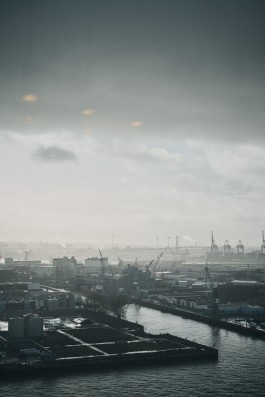 View from Elbphilharmonie by Maximilian Motel 