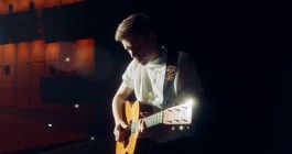 maxmotel sw four music tomi saario just a little 