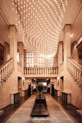 maxmotel sw puk   rimowa service  lobby totale 