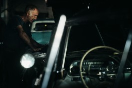 maxmotel sw wijnland auto museum capetown  portraits mechanic 